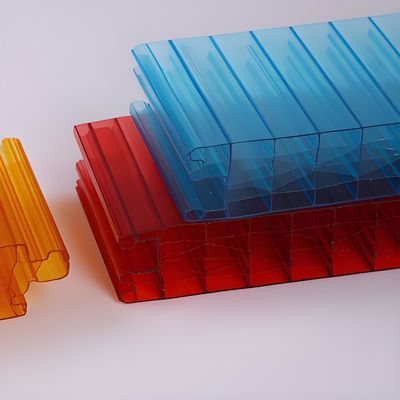 40mm 빨간색 폴리카보네트 시트 내구성 충격 저항성 및 플러그 패턴 질감 및 UV 보호