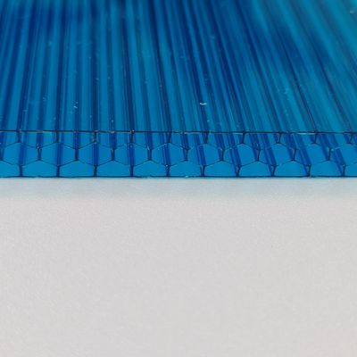 10mm 블루 폴리카보네이트 꿀집 시트 프로젝트 요구 사항에 맞게 크기와 색상 옵션을 사용자 정의 할 수 있습니다