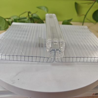 좋은 가격 4중 U자형 잠금 폴리카보네이트 단열 지붕재 온라인으로