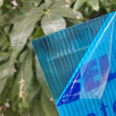 좋은 가격 4feet*8feet Blue Polycarbonate Hollow Sheet with UV Protection and Multi-Wall Structure for Structural and Aesthetic Applications 온라인으로