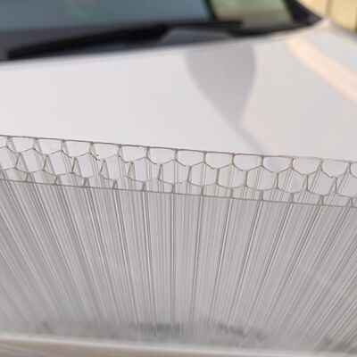 좋은 가격 Clear Blue Green Bronze 6mm to 16mm Honeycomb Polycarbonate Sheet Lightweight High Strength and Excellent Structural Performance for Roofing 온라인으로